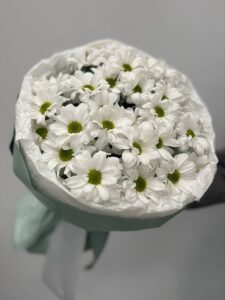 Букет из кустовых ромашек