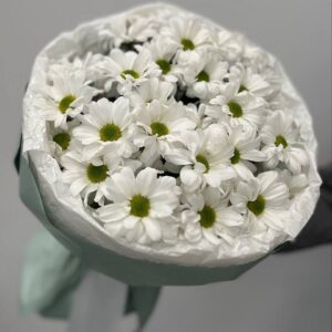 Букет из кустовых ромашек