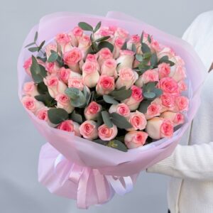 51 бело-розовая роза 60 см